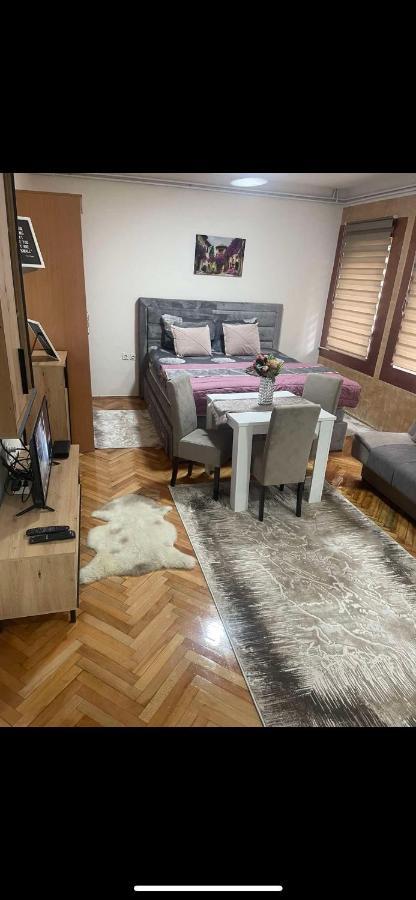 Aloha Apartment ノヴィ・パザル エクステリア 写真
